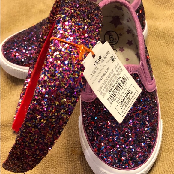 KIDS SHOES & HEADBAND - Picture 2 of 5